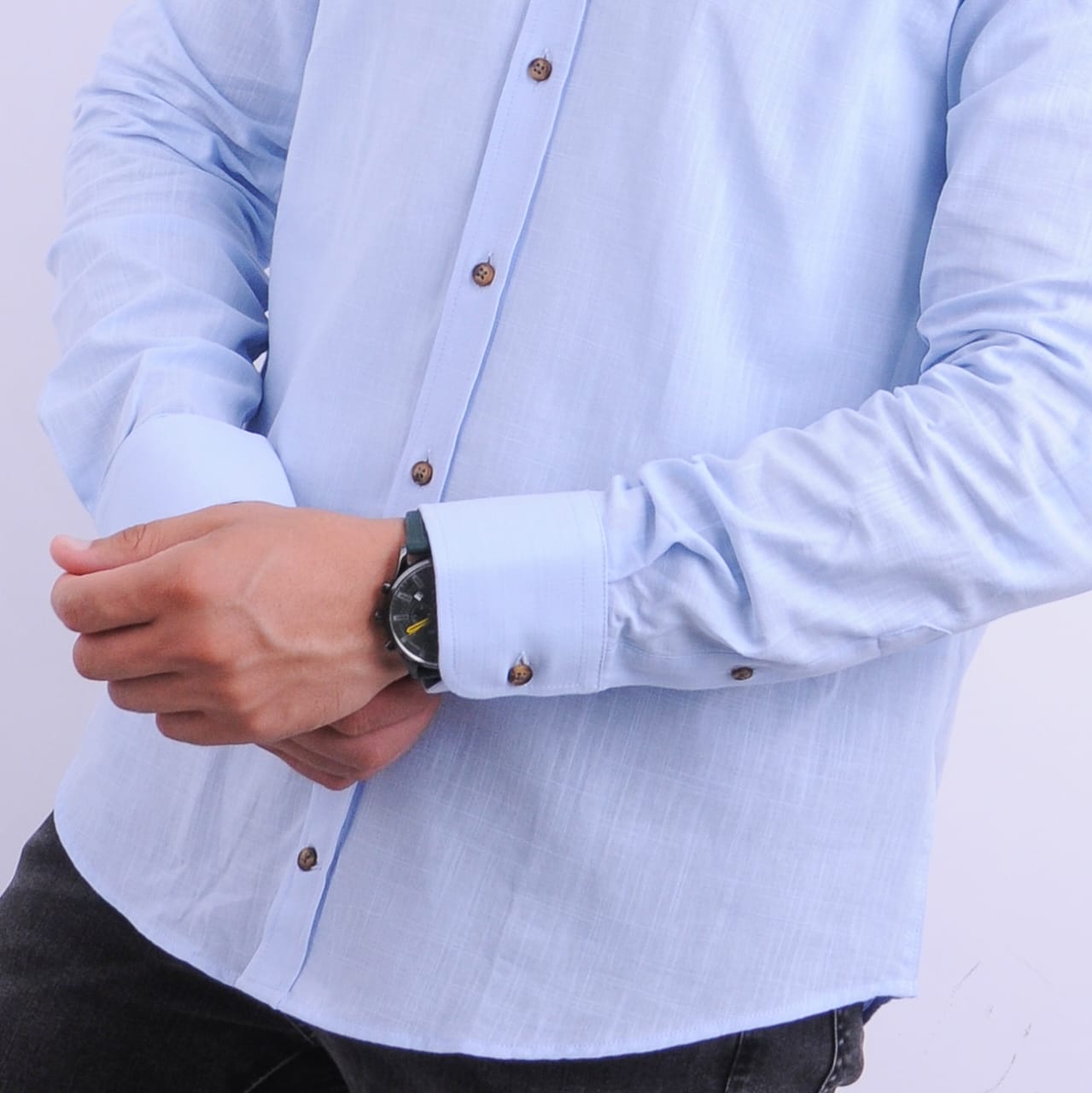 Chemise en lin col officier – Nouvelle collection