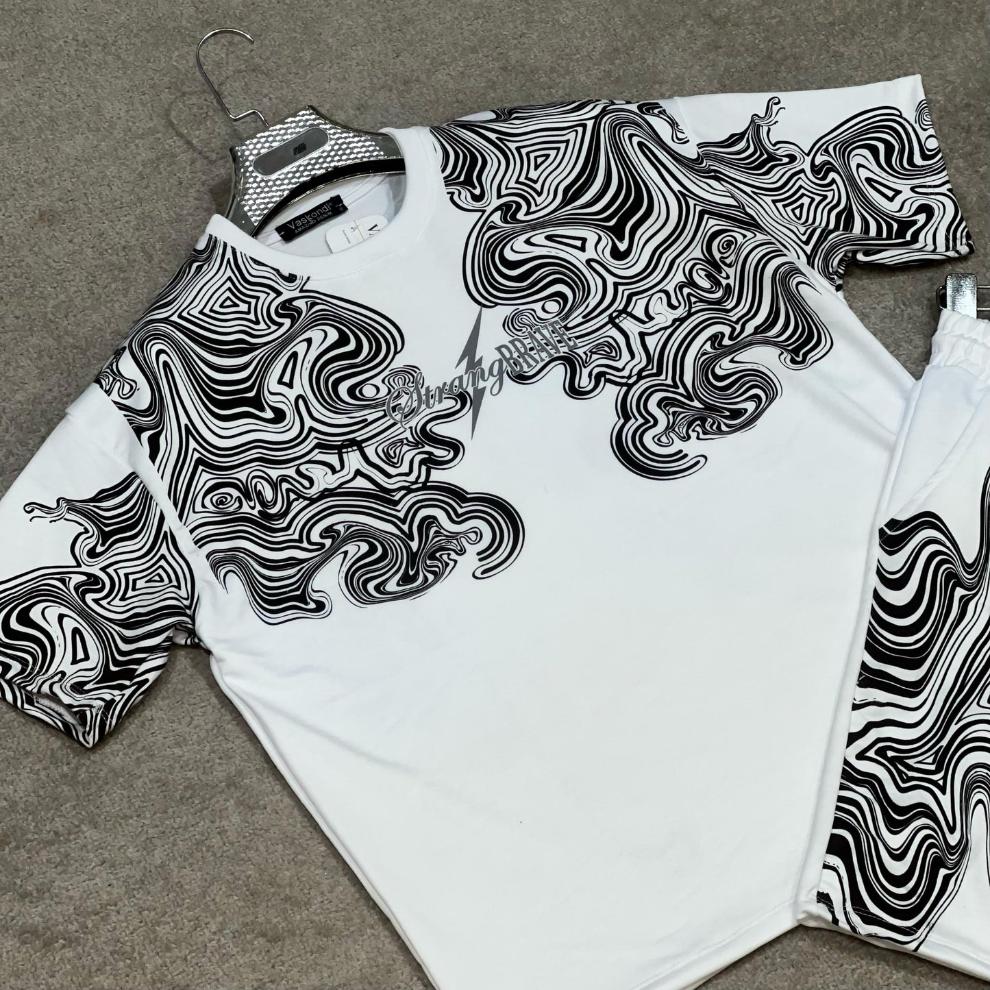 Ensemble T-shirt et Short  Design Psychédélique