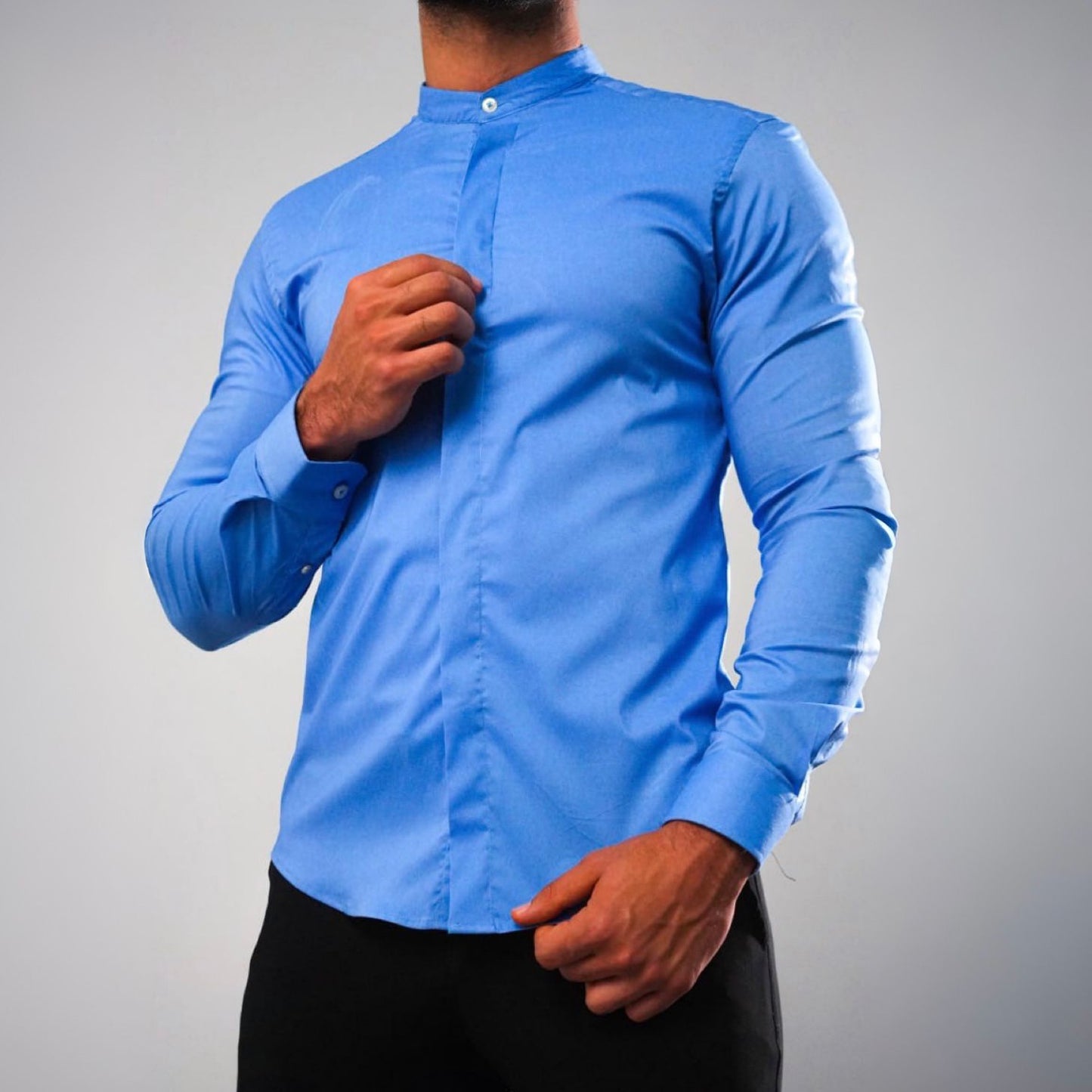 Chemise col officier à boutons cachés