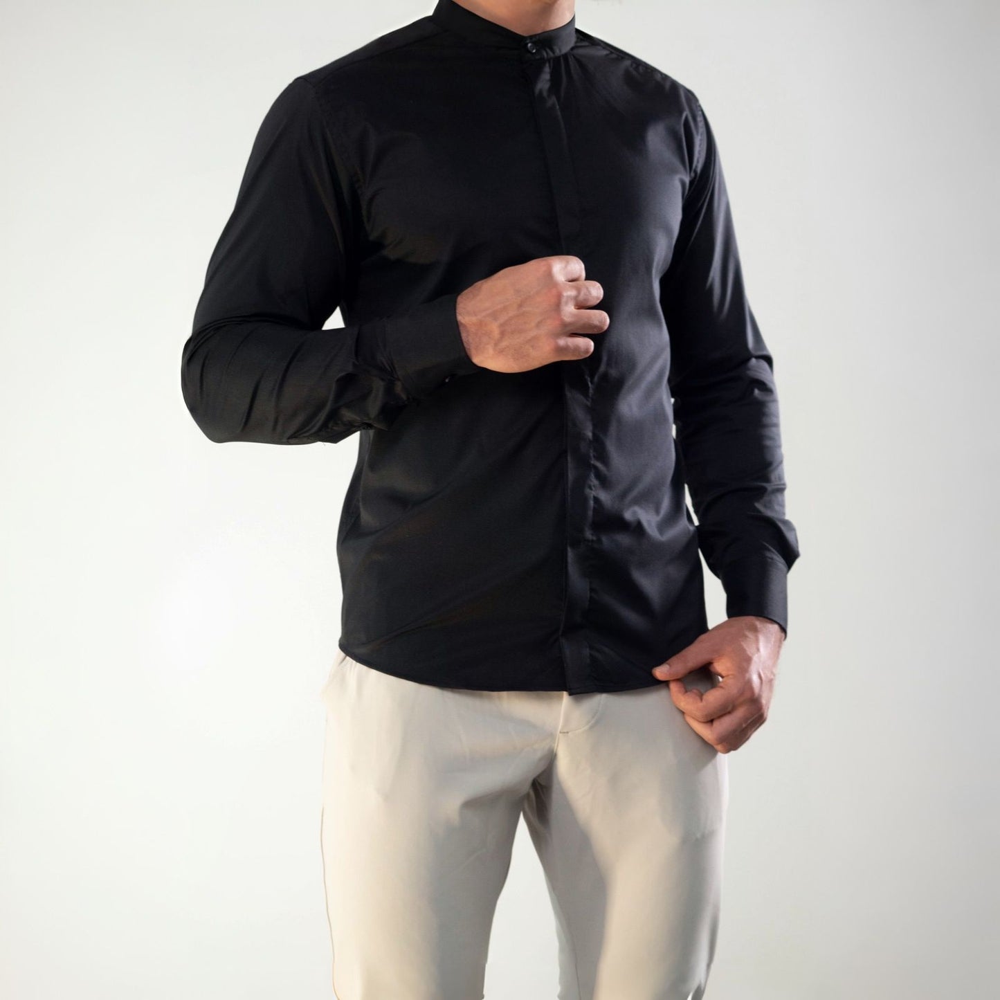 Chemise col officier à boutons cachés