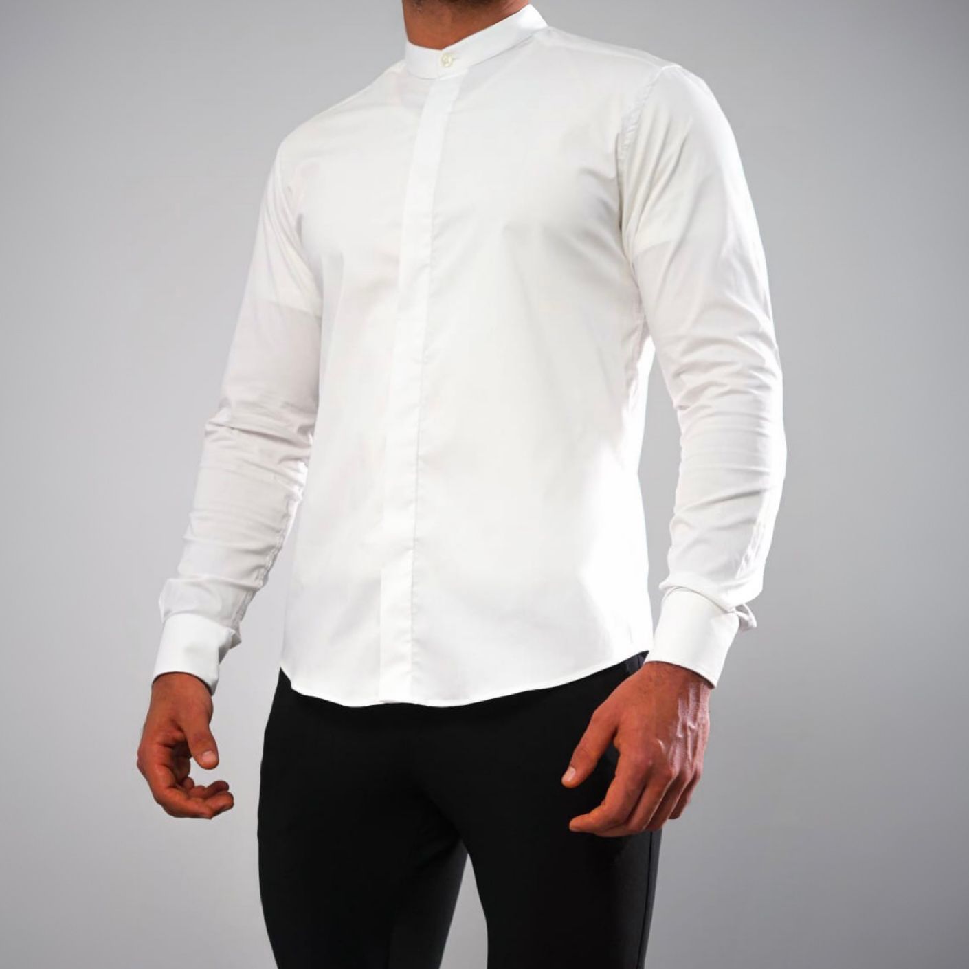 Chemise col officier à boutons cachés