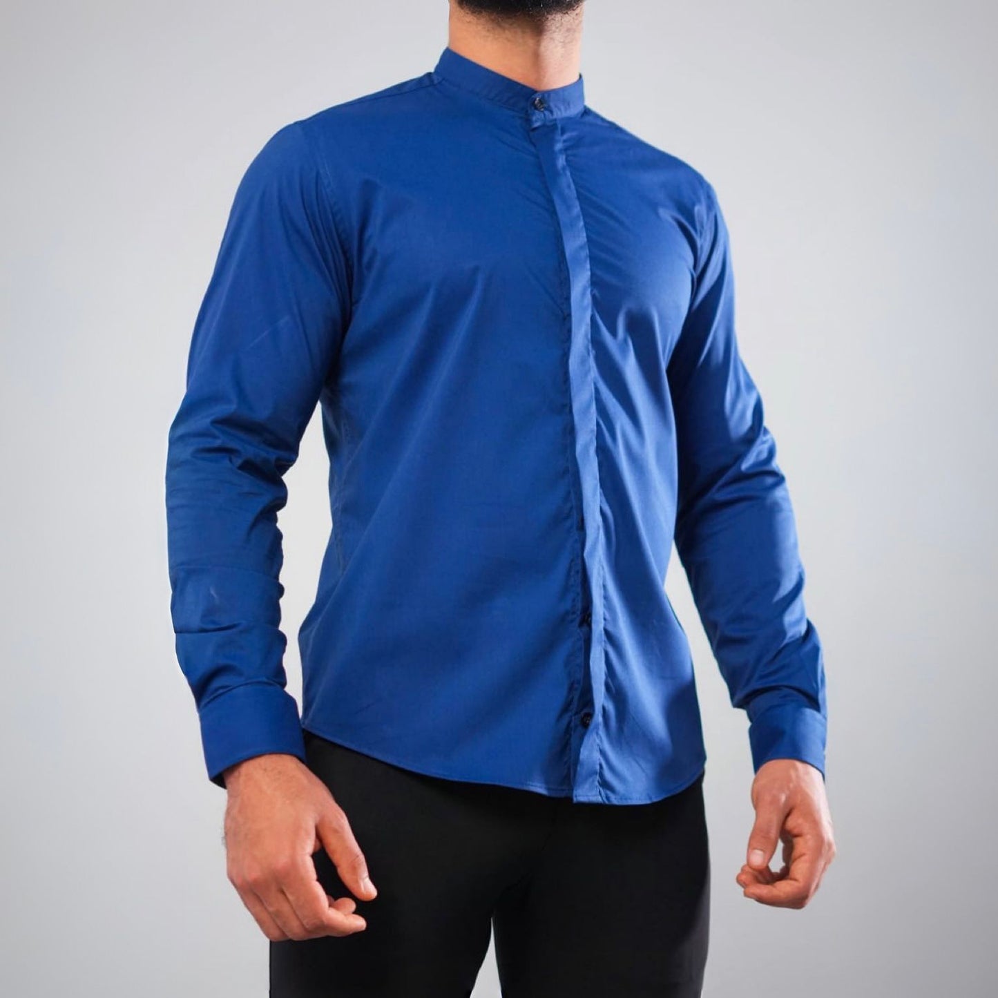 Chemise col officier à boutons cachés